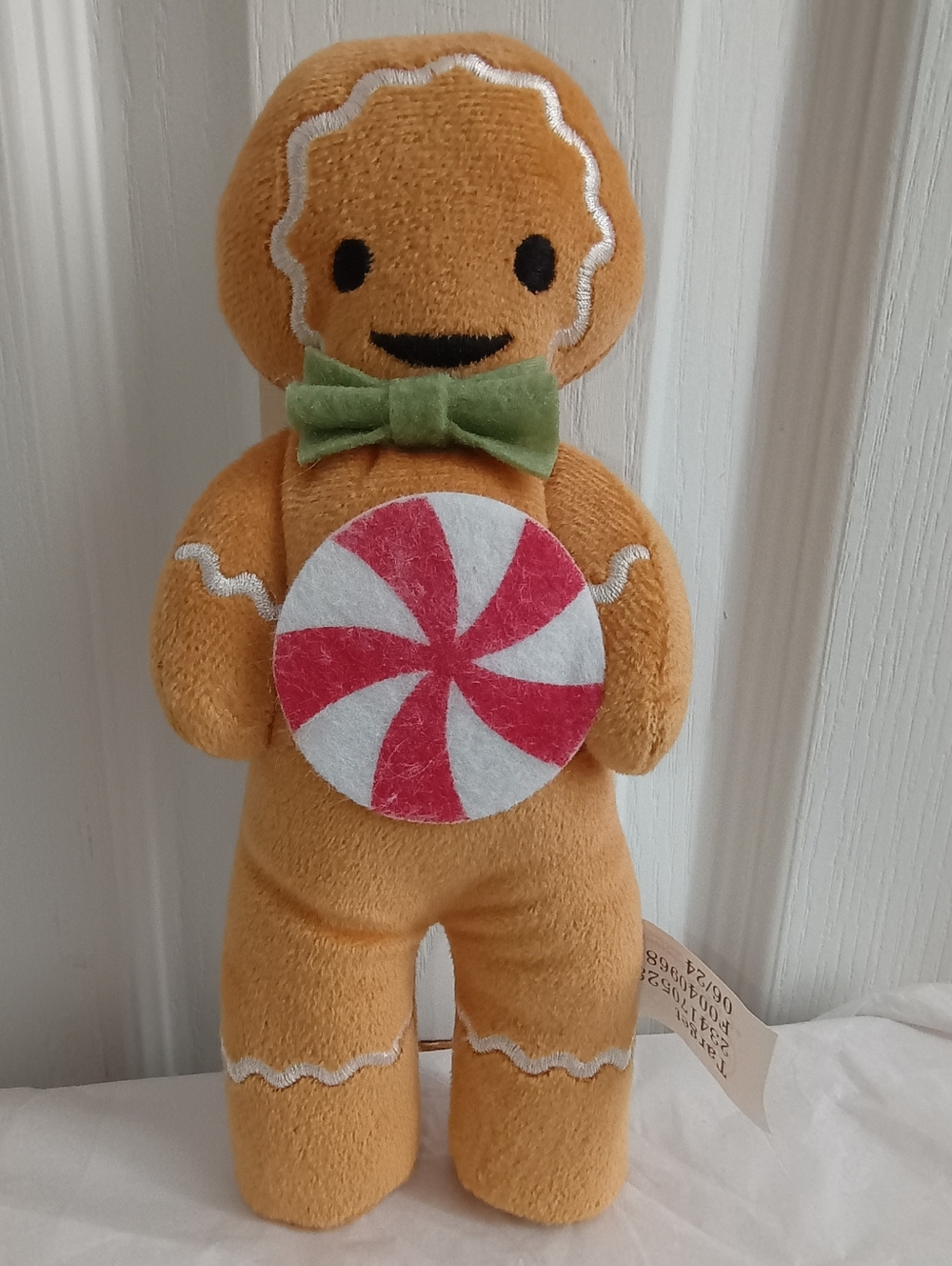🆕 Target Bullseye Playground Christmas 2024 Plush Standing Gingerbread Man